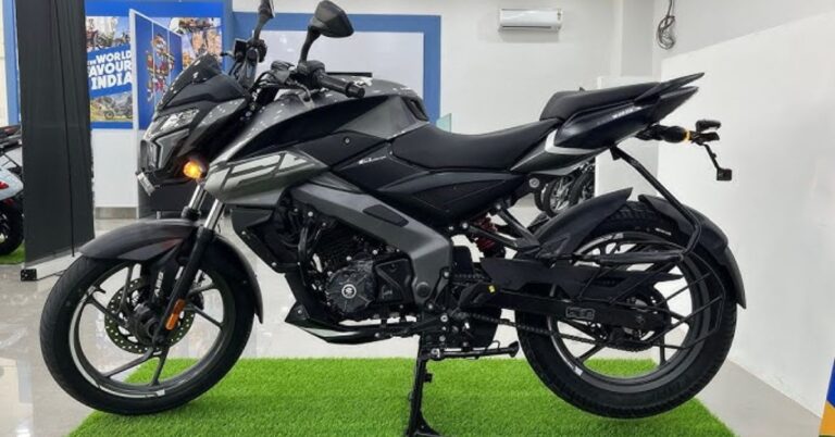 60 kmpl & Aggressive Looks – Bajaj Pulsar NS 125 is a Budget Monster!